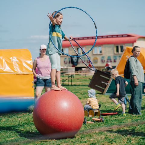 Mitmach-Zirkus beim Kulturstrand im Nordseebad Otterndorf