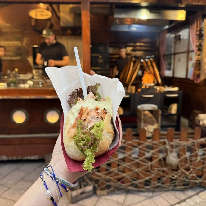 Essen auf dem Altstadtfest im Nordseebad Otterndorf