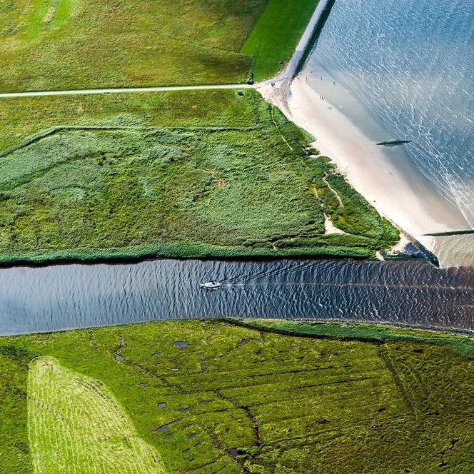 Hafeneinfahrt im Nordseebad Otterndorf