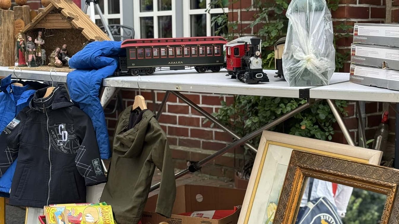 Flohmarkt auf dem Altstadtfest im Nordseebad Otterndorf